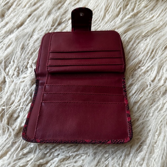 Women's Bifold Wallet in genuine pink and black Snakeskin - Picture 9 of 15